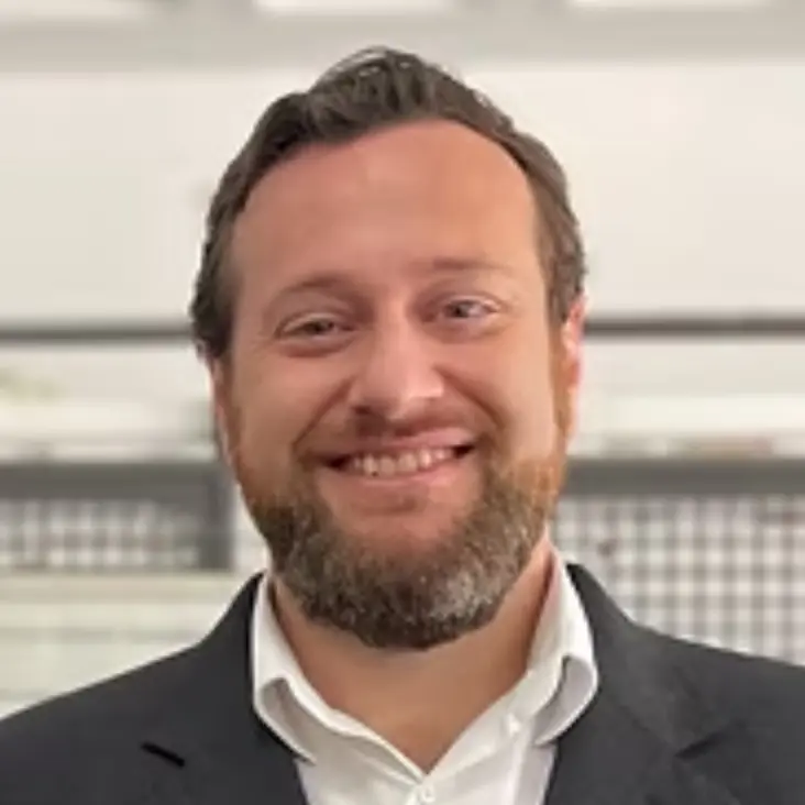 Picture of Dr. Paulo Mazili